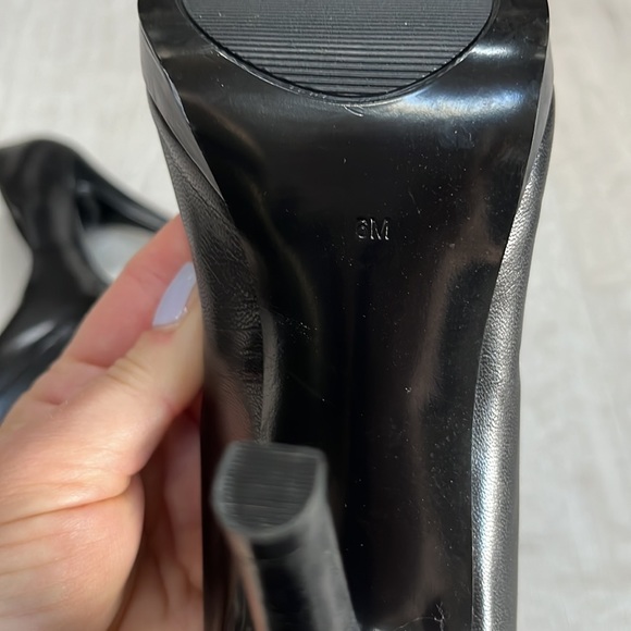 Nine West Black Platform Heel - Picture 7 of 9